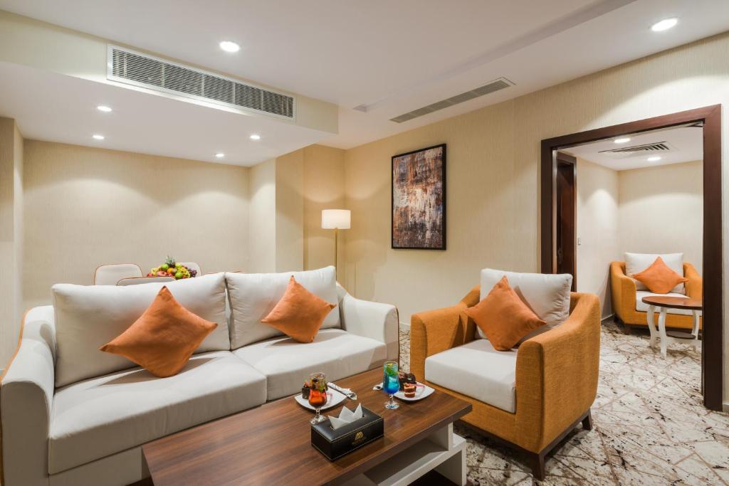 Tulip Plaza Hotel - Suite Superior