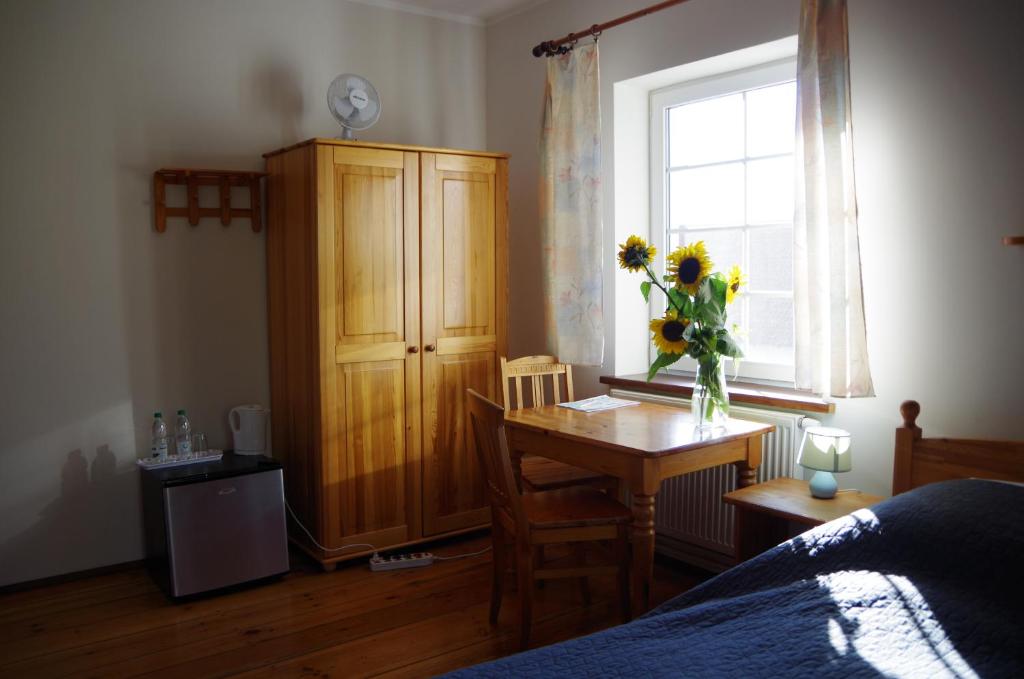 Folwark Łuknajno nad Jeziorem Śniardwy Gospoda Dziedzictwo Kulinarne Warmia-Mazury - Habitación Triple Con Baño Privado
