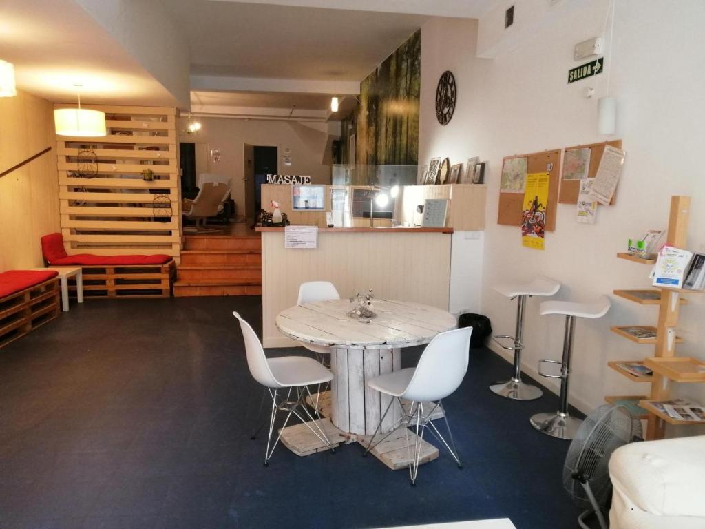 reservar en Albergue Puente para peregrinos