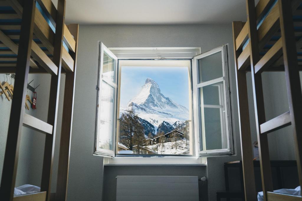 Zermatt Youth Hostel - Resim 10