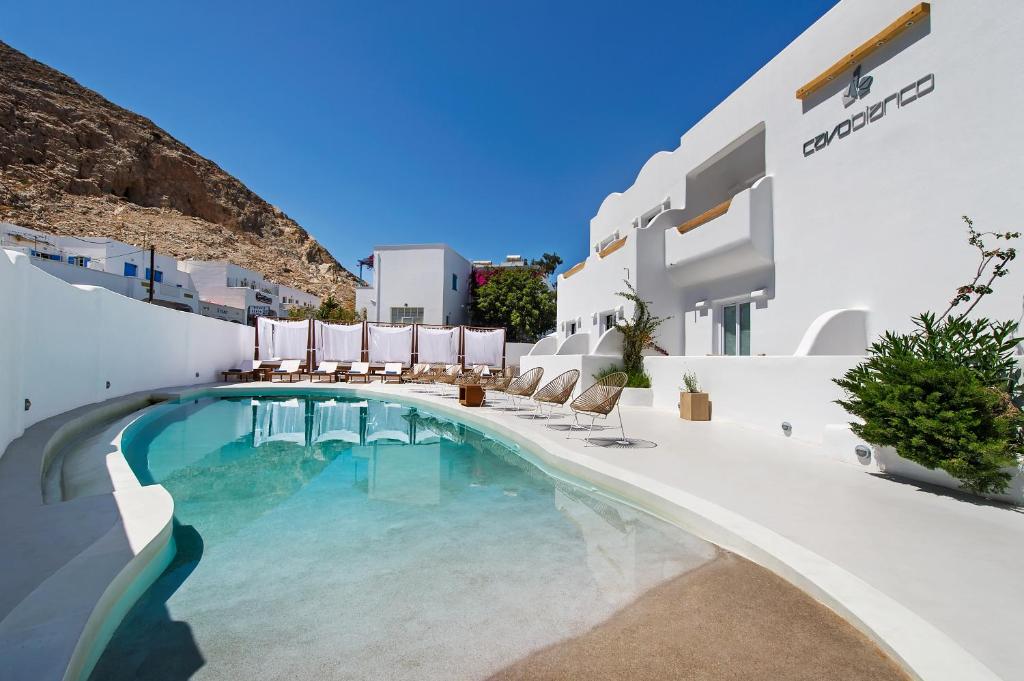 Bazén v ubytování Cavo Bianco Boutique Hotel & Spa nebo v jeho okolí