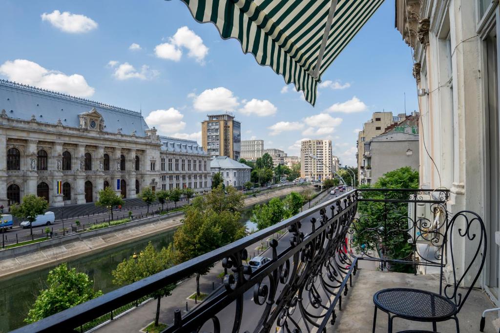 Gallery image of Antique Hostel in Bucharest