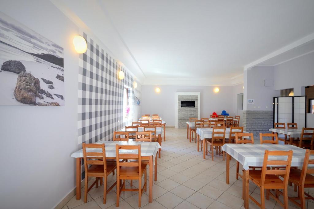 Restaurace v ubytování Ośrodek Wczasowy Łowiczanka