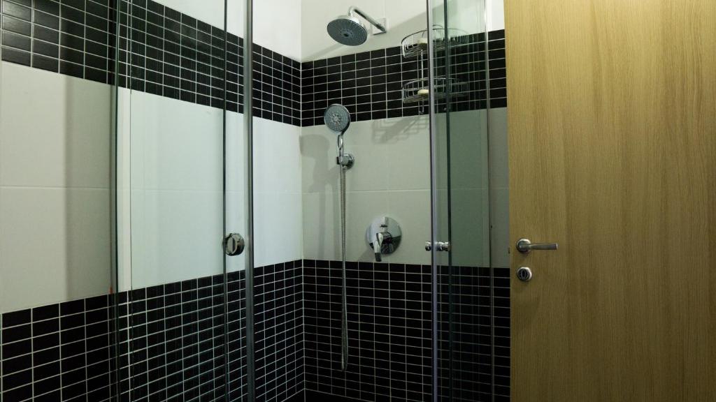 Eka Luxury Two-Bedroom Penthouse - Image 7