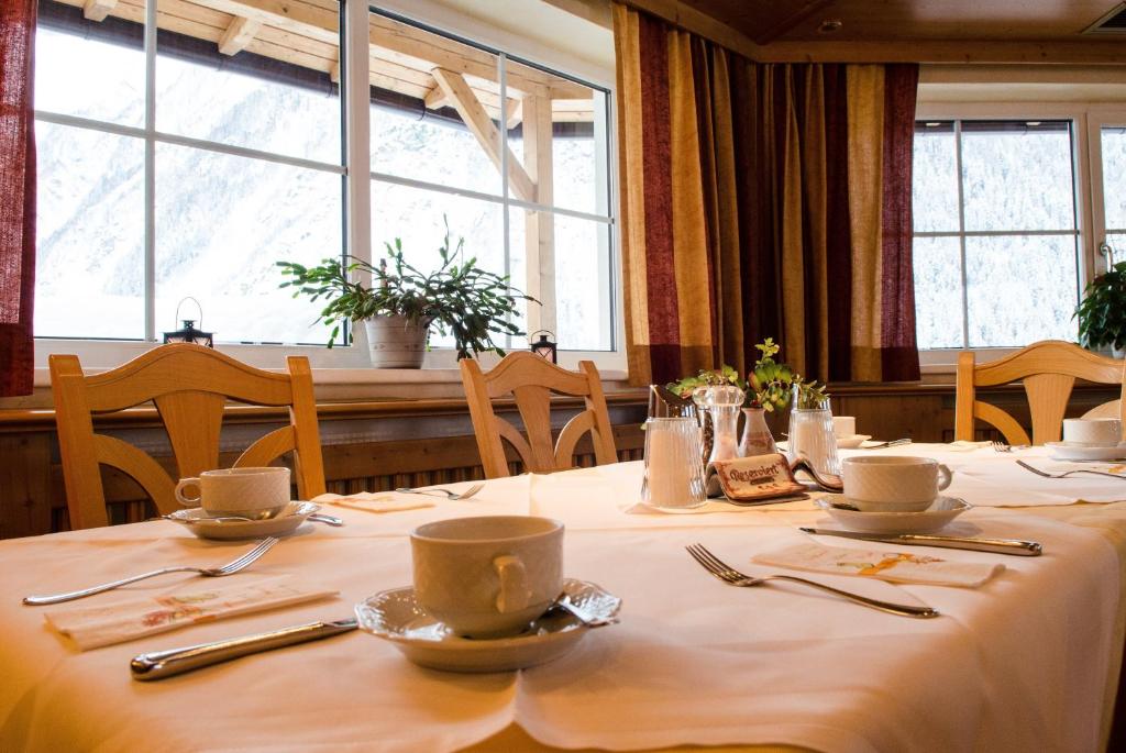 Restaurace v ubytování Alpin Panoramahotel Lärchenhof