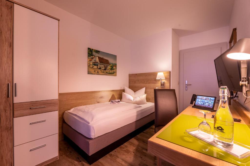 Zur Post Kümmersbruck Hotel & Tiny Houses - Chambre Simple