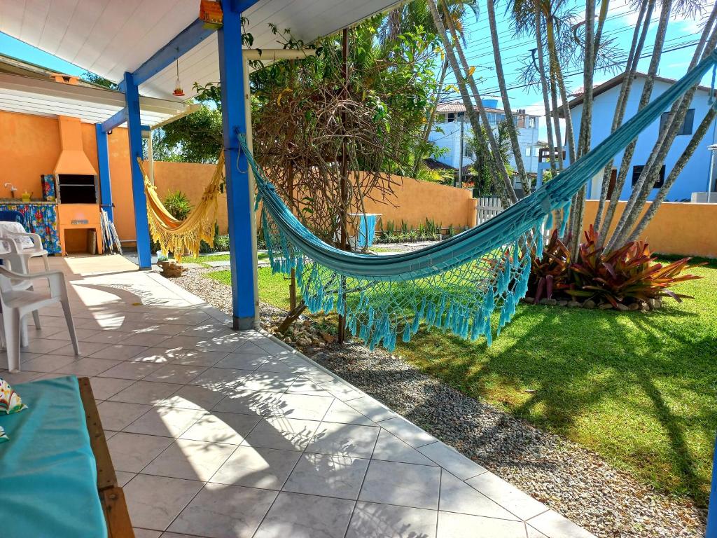 Casa Praia da Pinheira a 50m praia - Maison De Trois Chambres