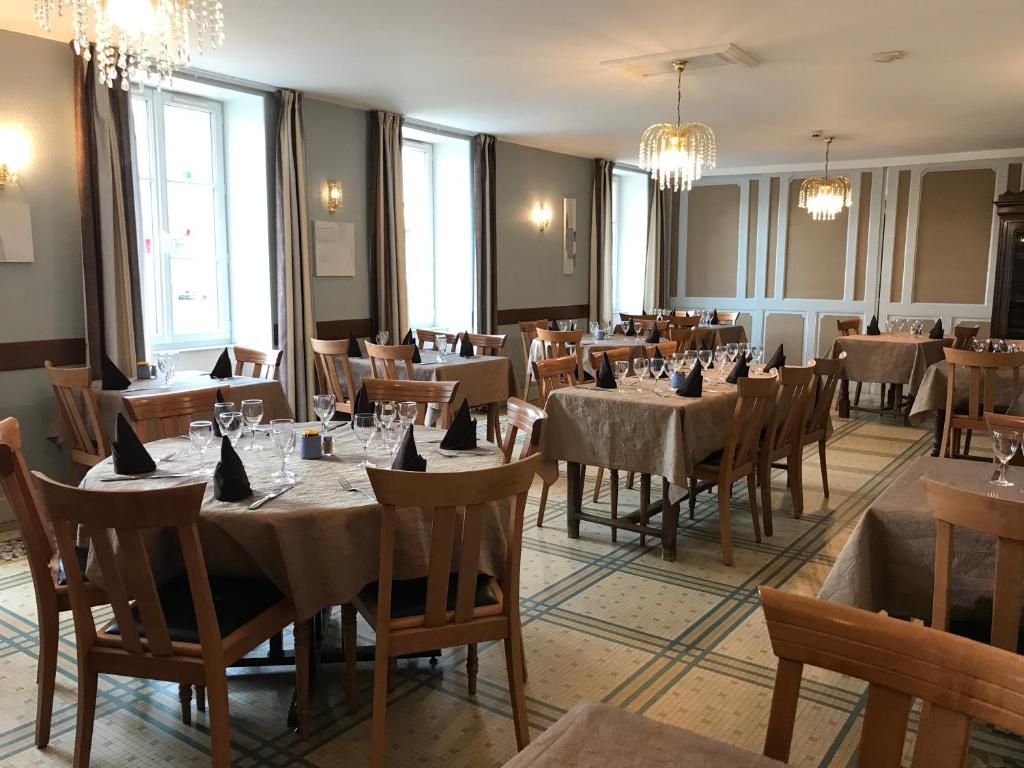 Restaurace v ubytování Logis hotel Saint-Joseph