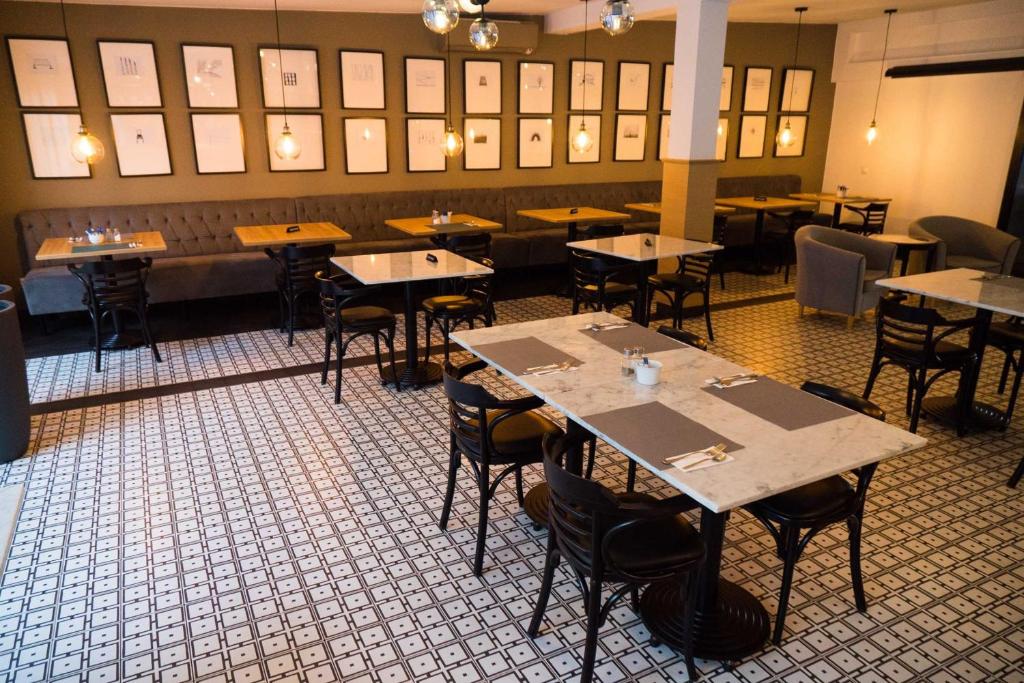 Restaurace v ubytování Comm Hotel Poznań Airport