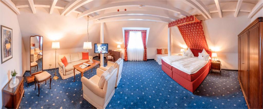 TV a/nebo společenská místnost v ubytování Hotel Adler Post