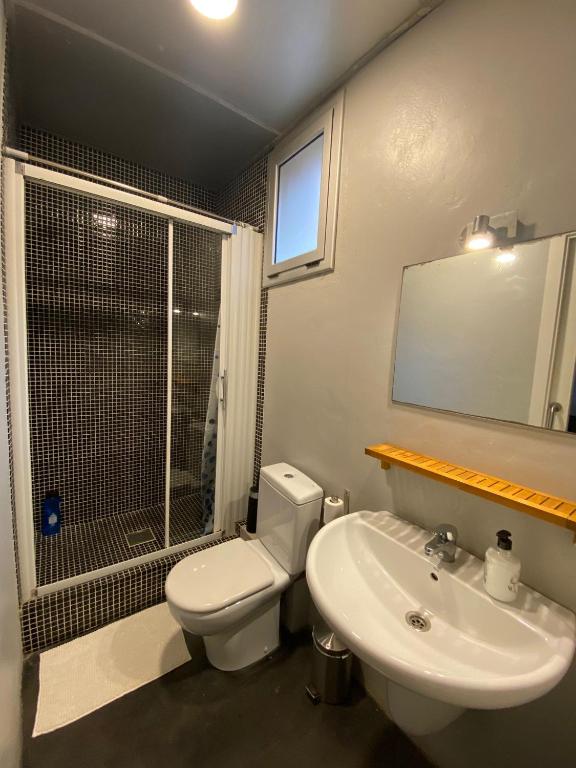 A bathroom at Esparteria 2