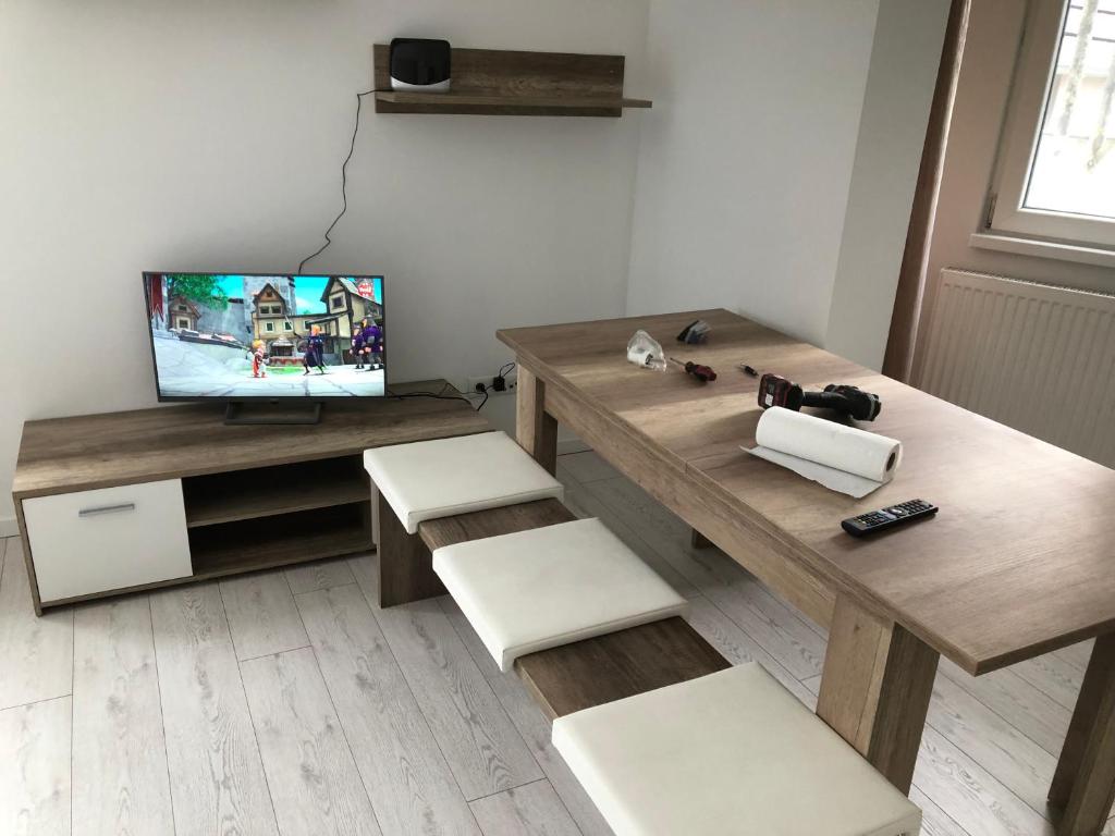TV a/nebo společenská místnost v ubytování Appartement Willa chez willi