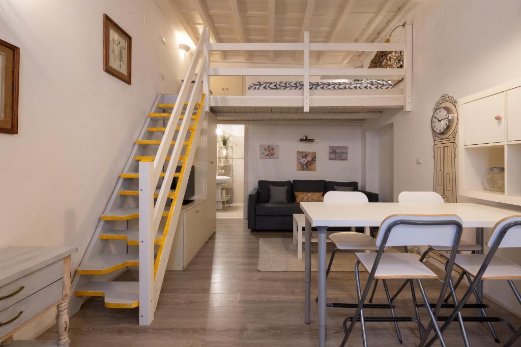 Zdjęcie z galerii obiektu [A due passi da S.Pietro e Castel Sant'Angelo] Loft Gianicolo w Rzymie