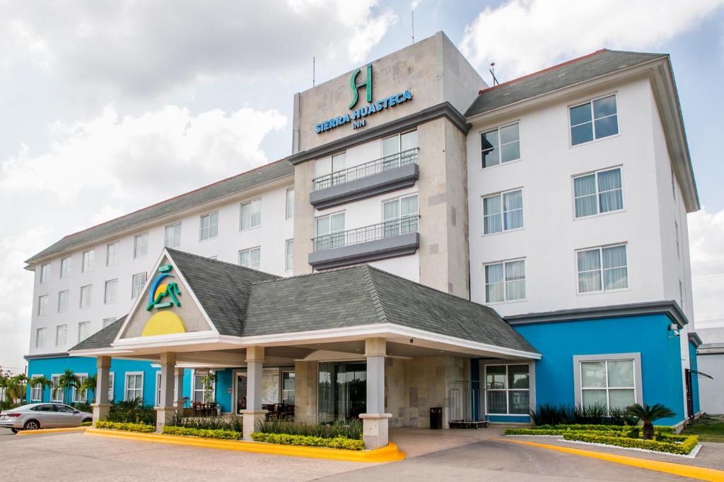 a rendering of the front of the hotel at Sierra Huasteca Inn in Ciudad Valles