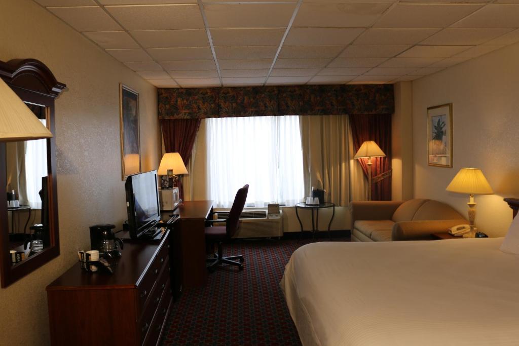 Imperial Swan Hotel and Suites Lakeland - King Room - No Fumadores