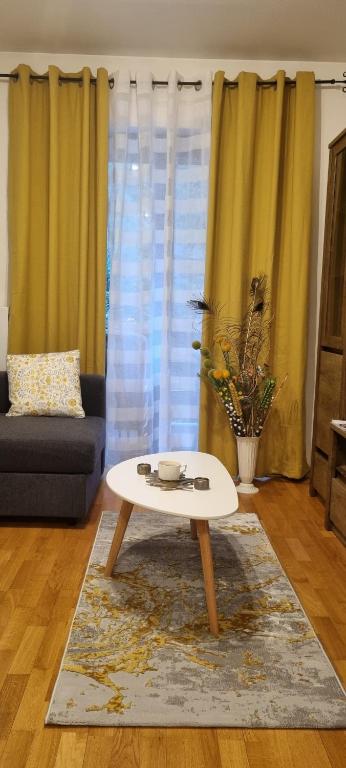Χώρος καθιστικού στο Emma apartament