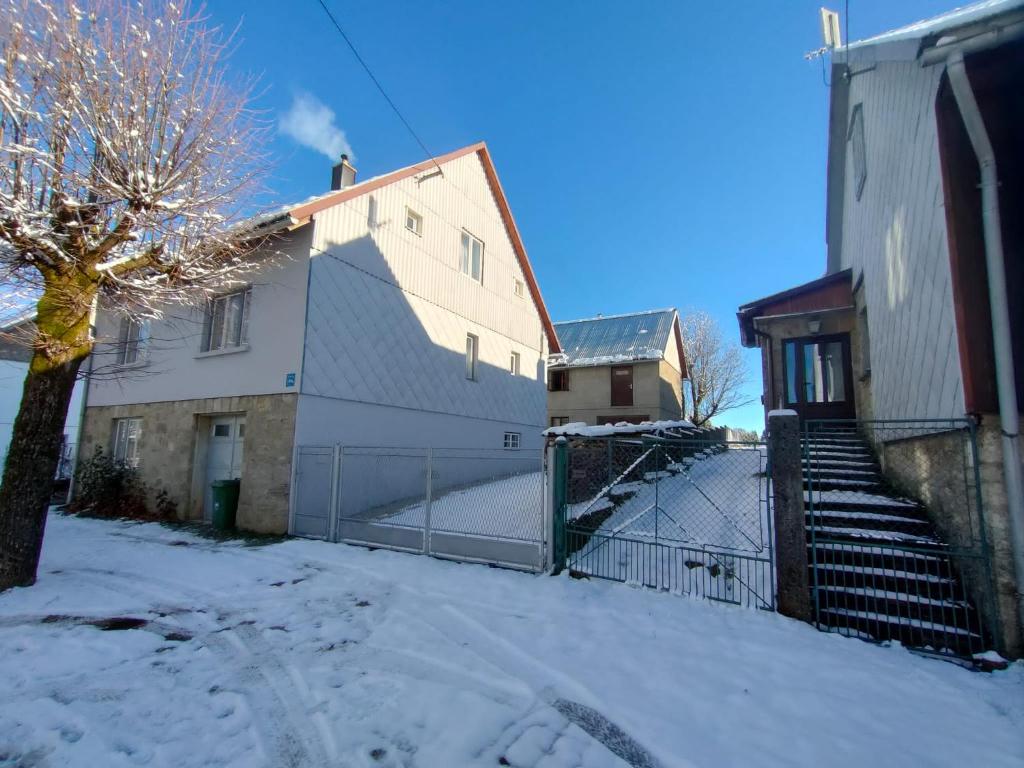 Apartmani Poljančić v zime