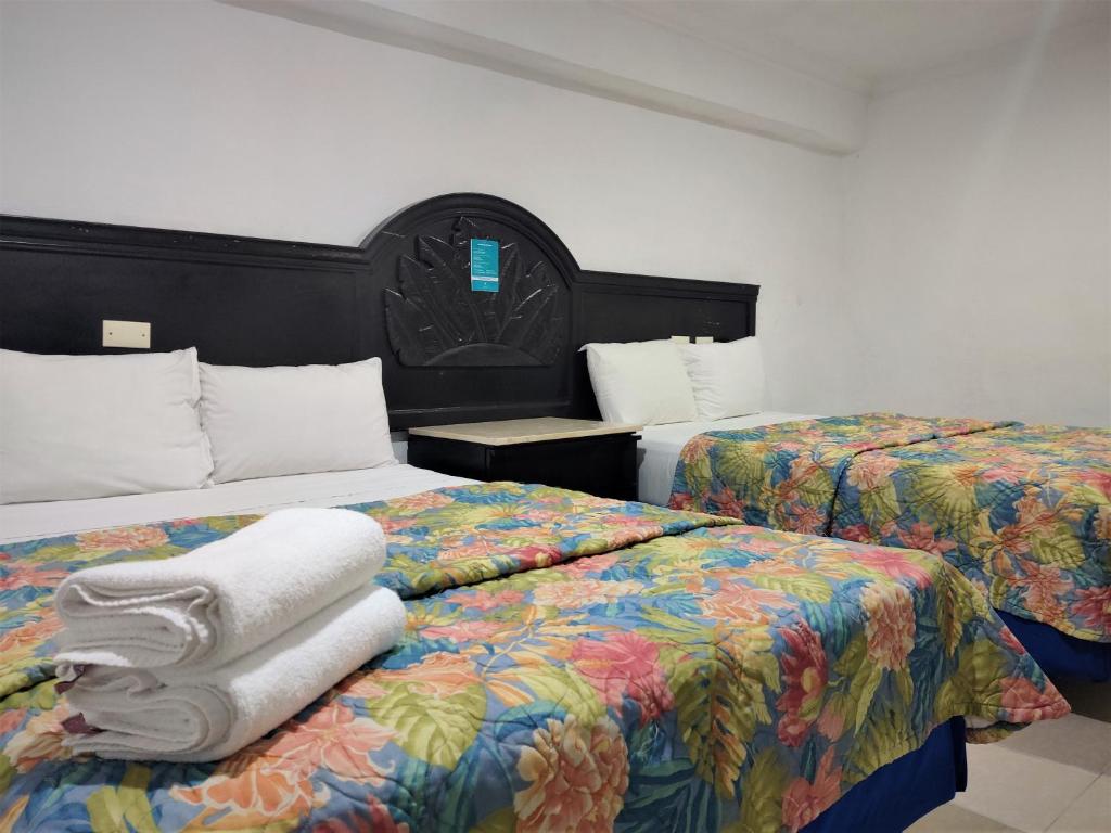 Hotel El Cid - 标准家庭房