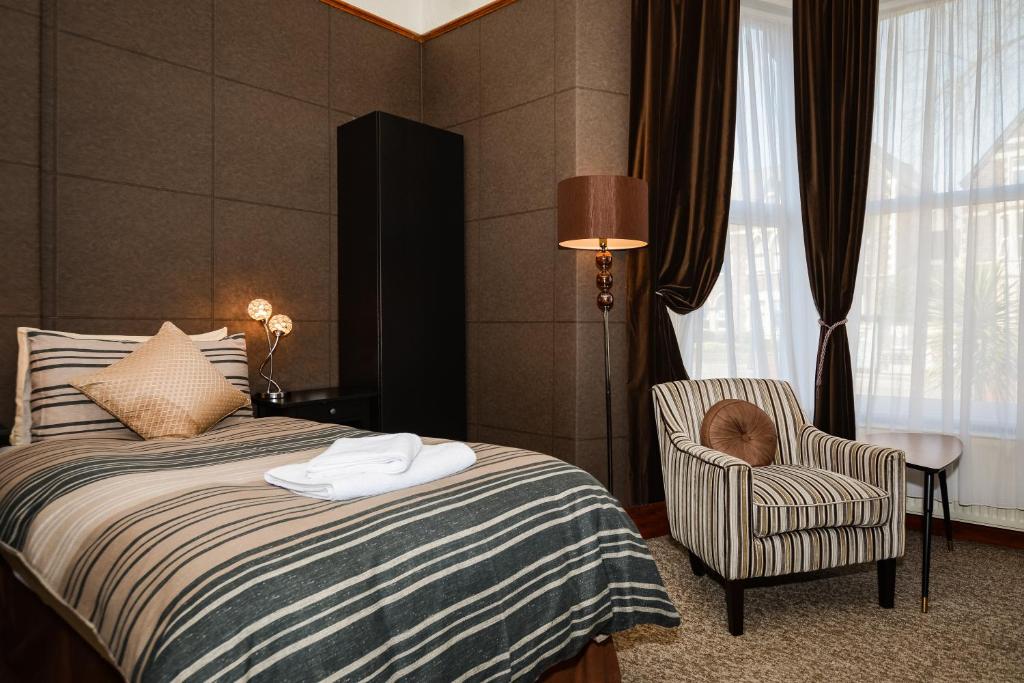 Tanes Hotel - Chambre Familiale Standarde