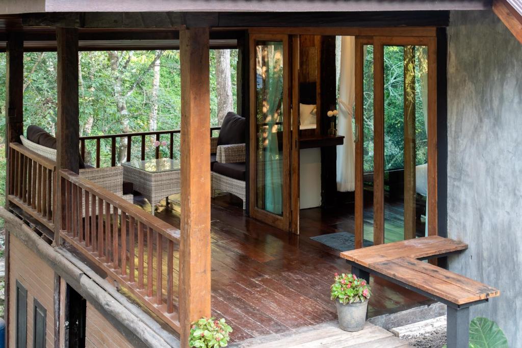 Tawan Riverside - Deluxe Family Room