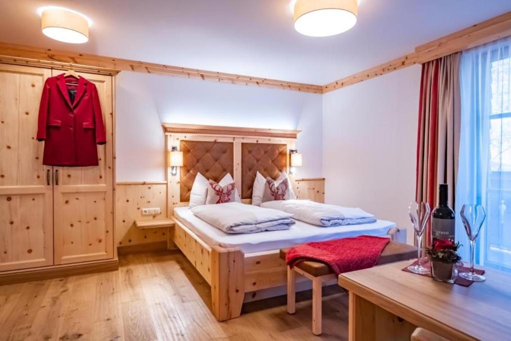 Posteľ alebo postele v izbe v ubytovaní Landhaus Leopoldhof