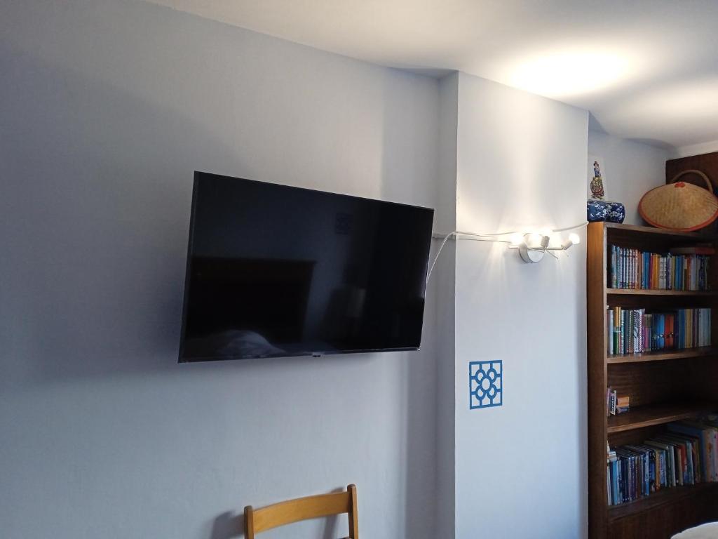Superviews, parking 24h vigilado incluido y Netflix en ...
