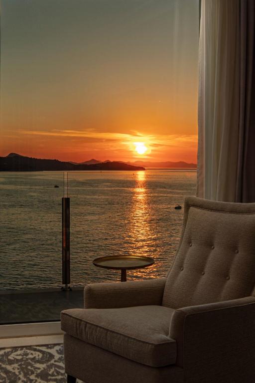 Royal Blue Hotel - Resim 13