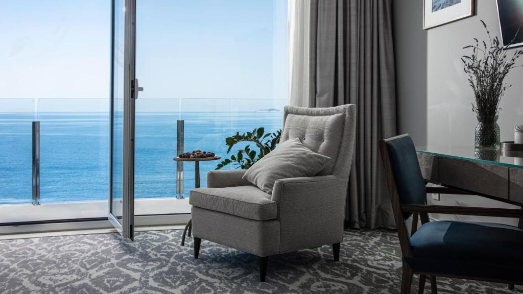 Royal Blue Hotel - Resim 20