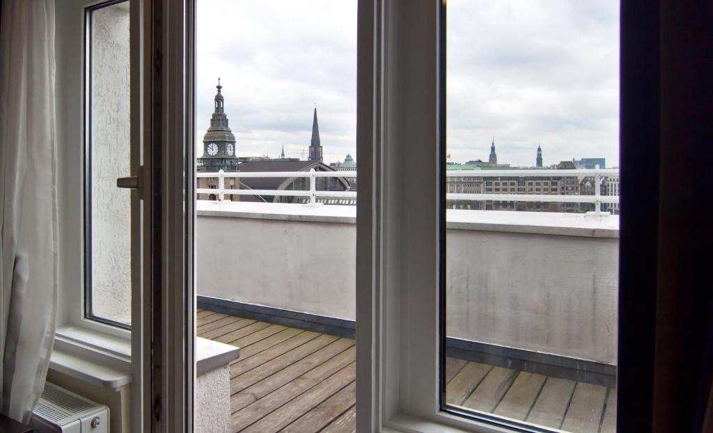 Hotel Continental Hamburg Hauptbahnhof - Resim 45