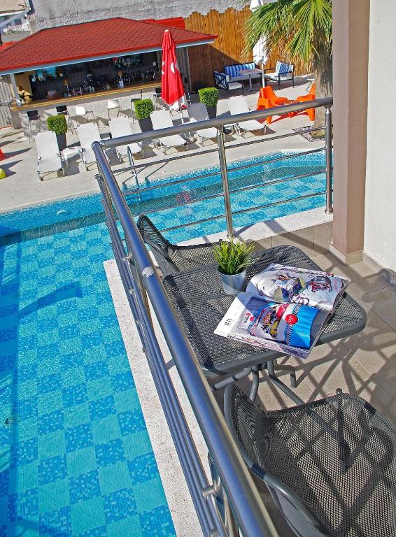 Bazén v ubytování Principal New Leisure Hotel nebo v jeho okolí