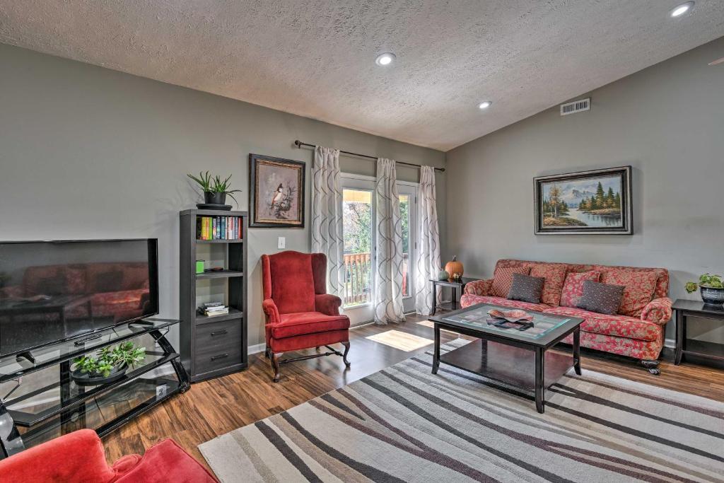 Mt Juliet Getaway with Yard 22 Mi to Nashville, Mount Juliet (updated