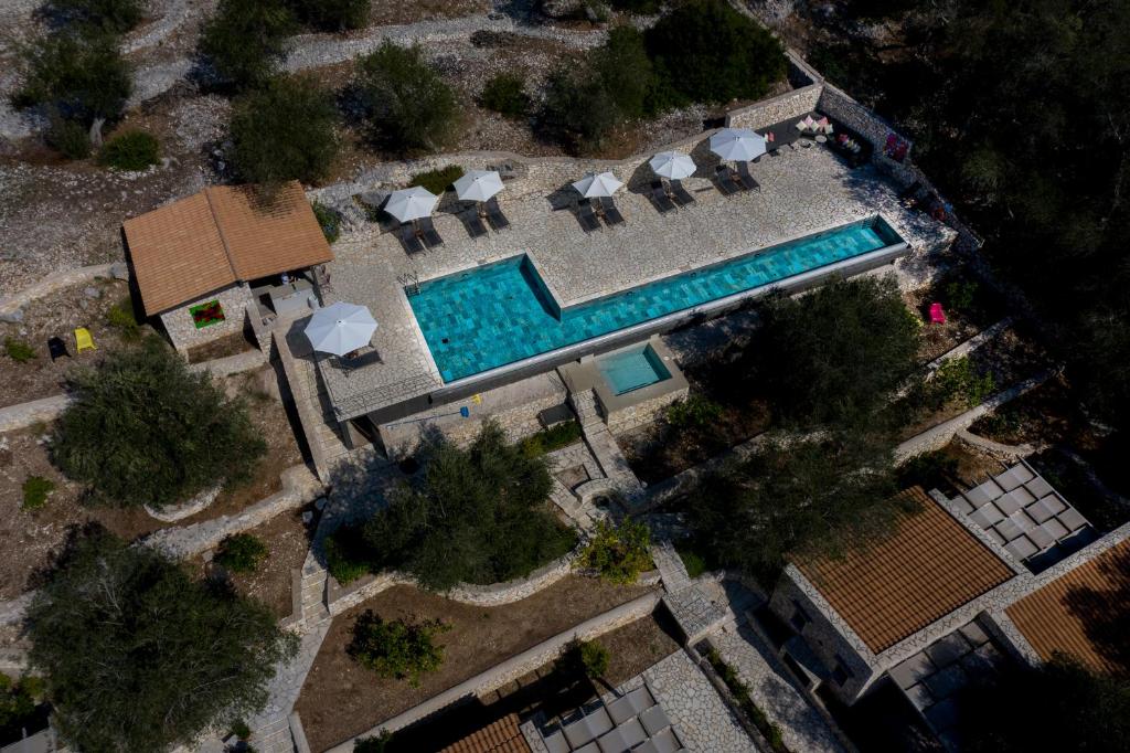 Bazén v ubytování Paxoi Resort - Adult-Only nebo v jeho okolí
