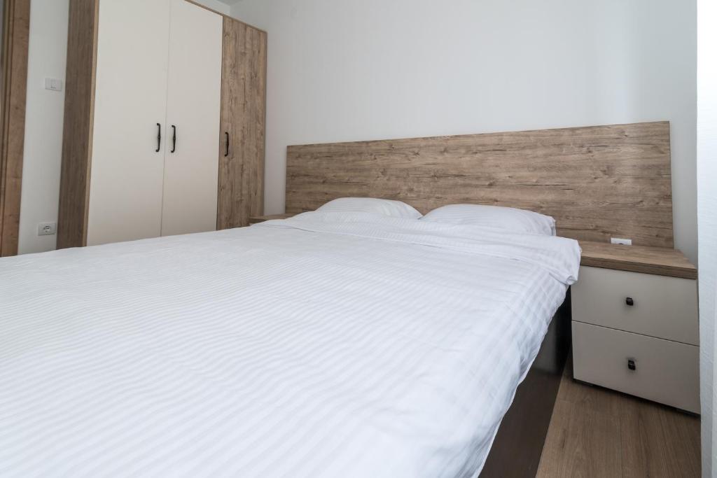 Postel nebo postele na pokoji v ubytování Daisy resort