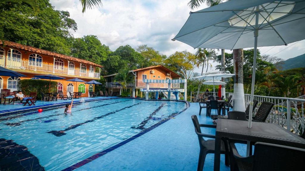 Bazén v ubytování Portón de Occidente by Bernalo Hotels nebo v jeho okolí