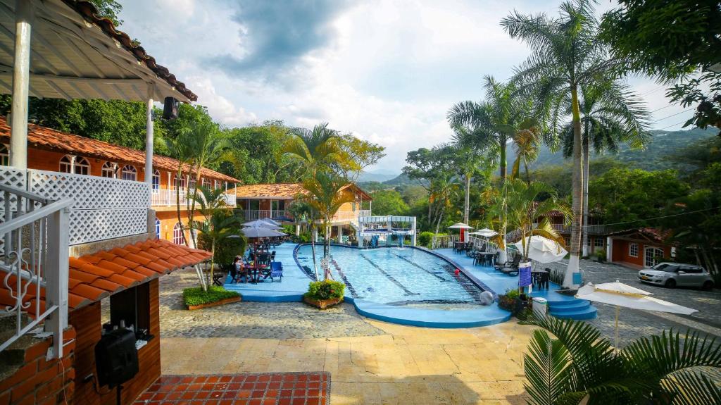 Bazén v ubytování Portón de Occidente by Bernalo Hotels nebo v jeho okolí