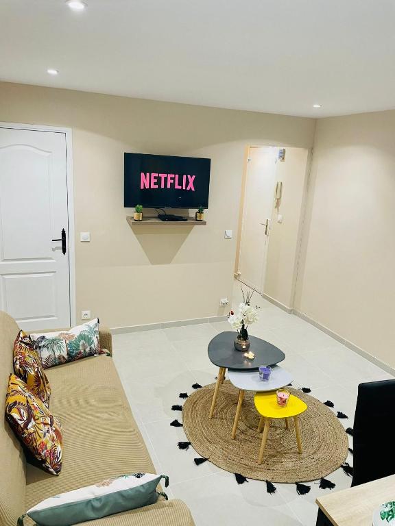 La saveur Tropicale-Proche centre ville-Aéroport - Two-Bedroom Apartment