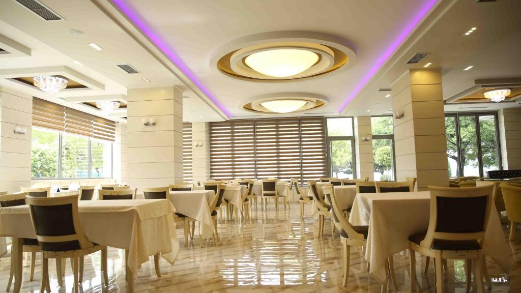Restaurace v ubytování Hotel Pogradeci