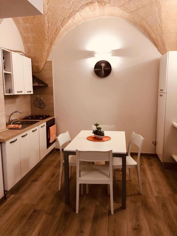 Kuchyňa alebo kuchynka v ubytovaní Mastropaolo42 Luxury B&B