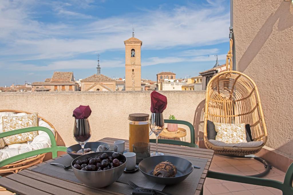 A balcony or terrace at Casa Palacio Rodrigo de la Fuente by Príncipe David - Seis Apartamentos de Lujo -