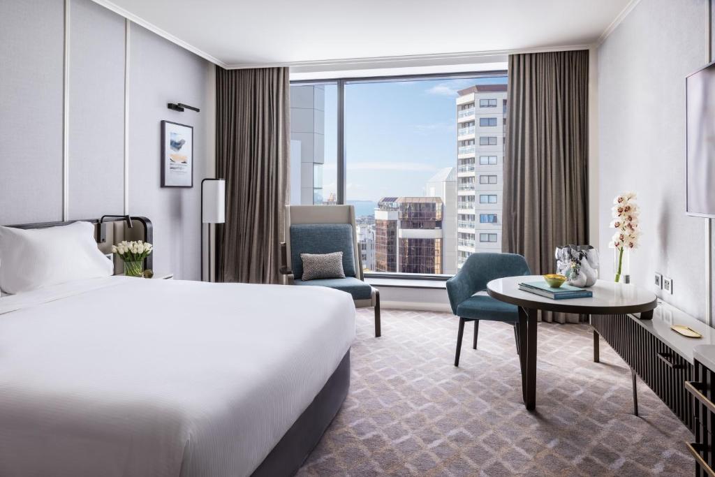 Cordis, Auckland by Langham Hospitality Group - 带小厨房顶峰塔的首要天际线