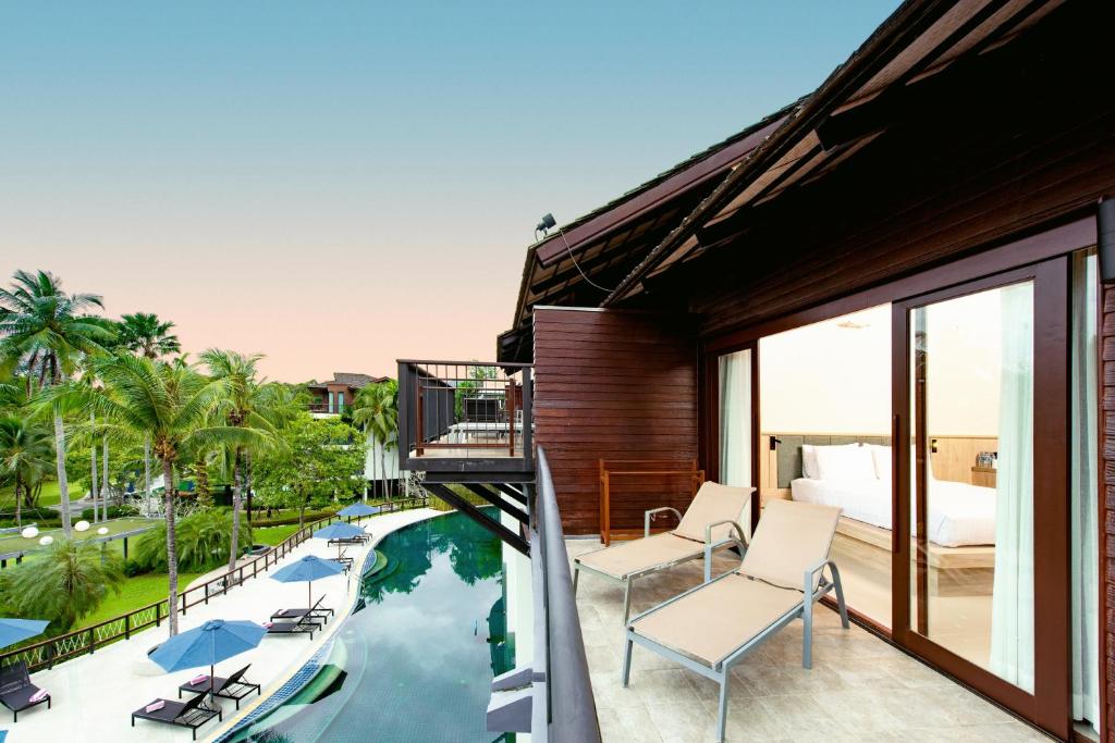 Balkón nebo terasa v ubytování Holiday Ao Nang Beach Resort, Krabi