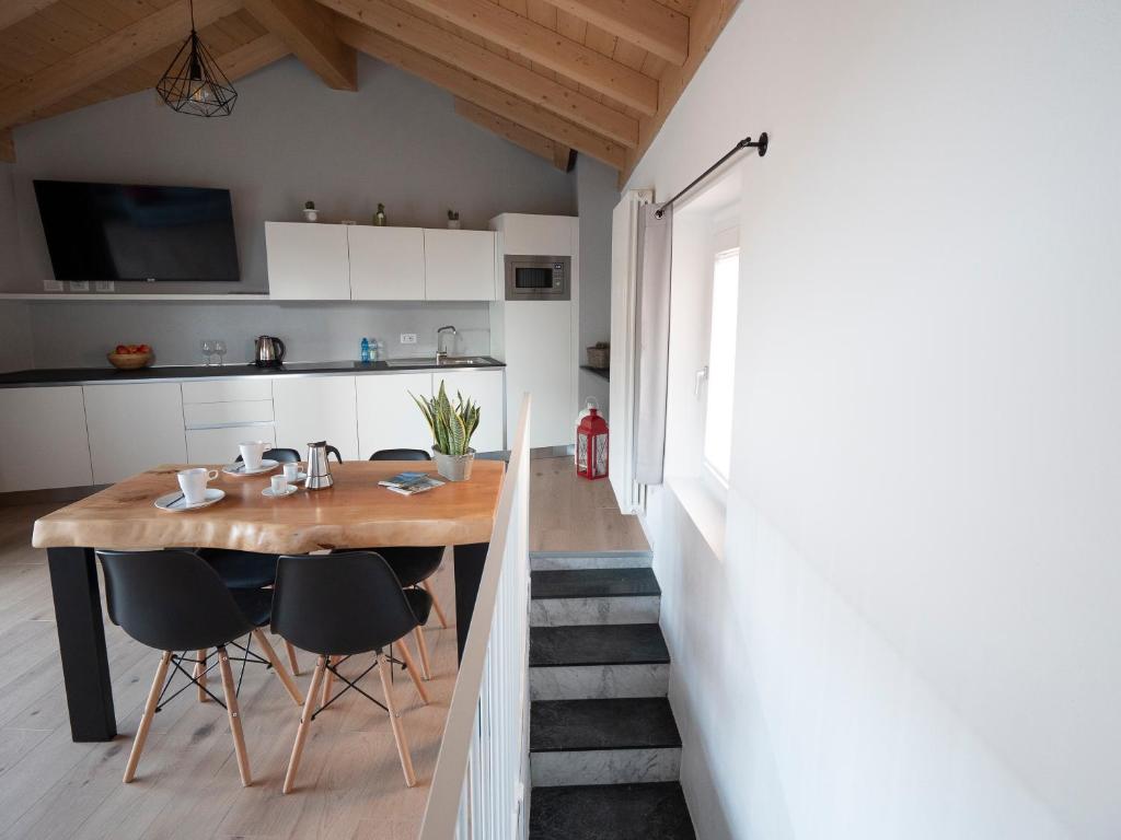 Kuchyň nebo kuchyňský kout v ubytování Bellano Holidays - Casa Artemio