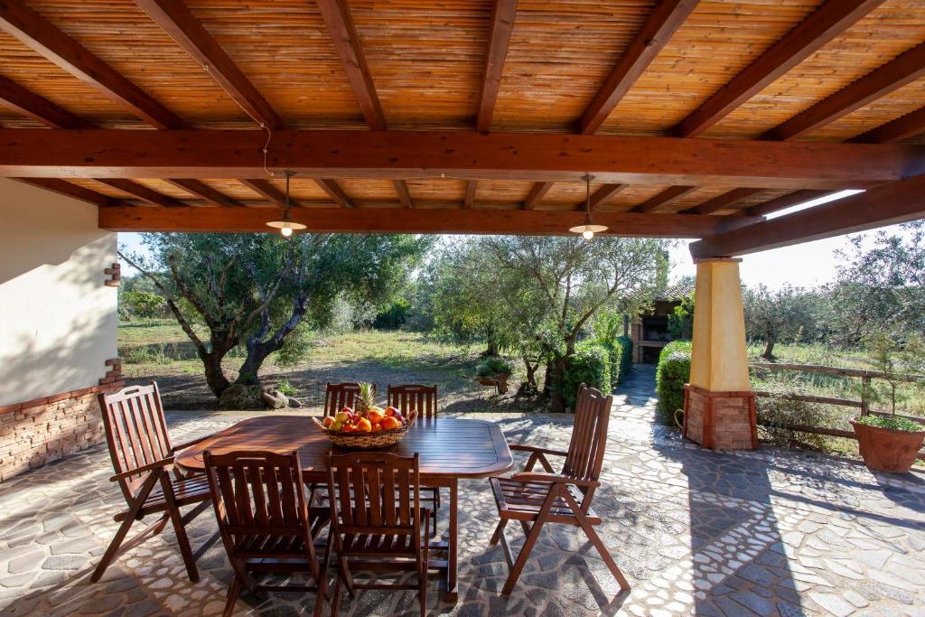 Κήπος έξω από το Tipica Casa di Campagna - Orosei