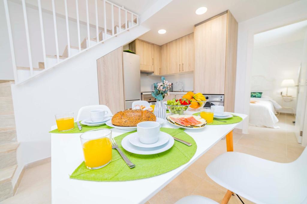 My City Home - Triplex en el Puerto Alcudia 2 (スペイン ...