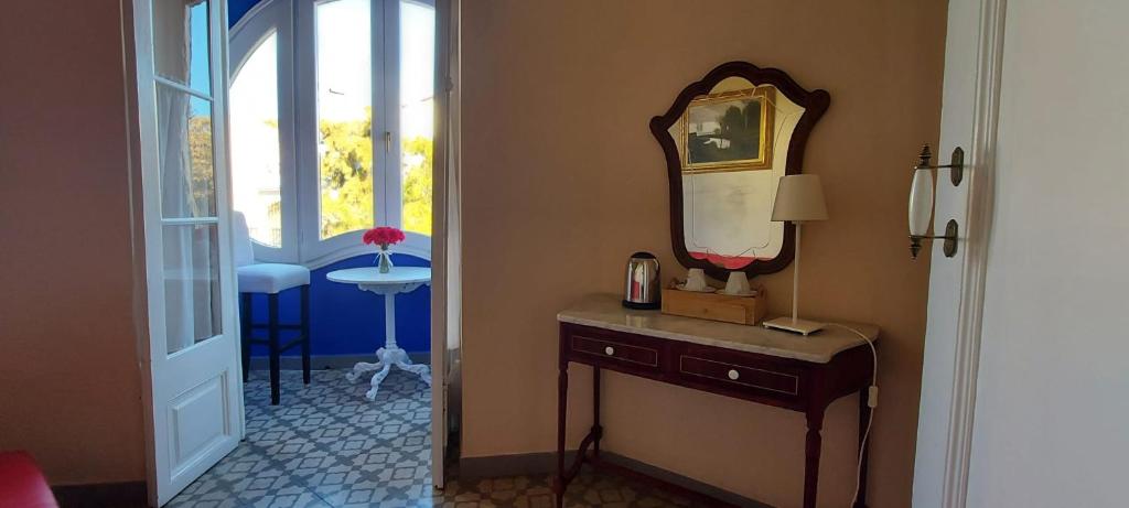 Fotografie z fotogalerie ubytování Hotel Noucentista v destinaci Sitges