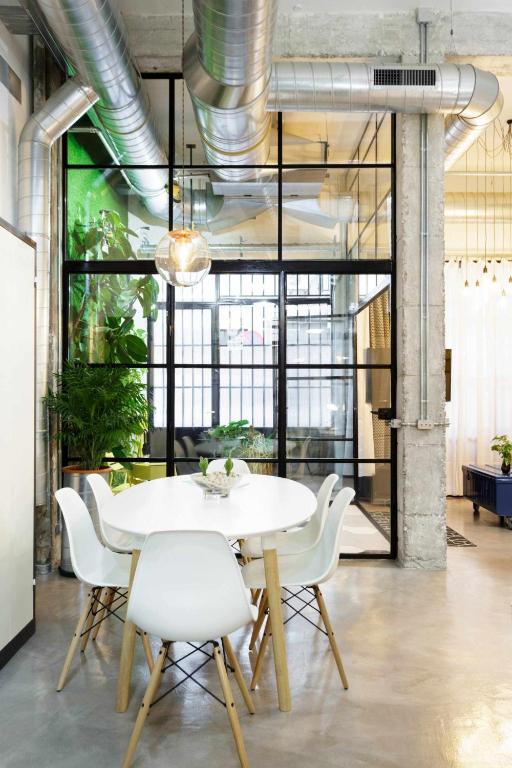 Posezení v ubytování MonKeys Apartments Luxury MetaLoft