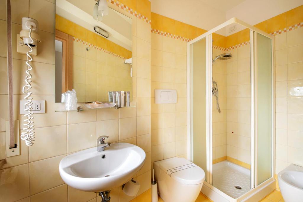 Koupelna v ubytování Hotel Bernard
