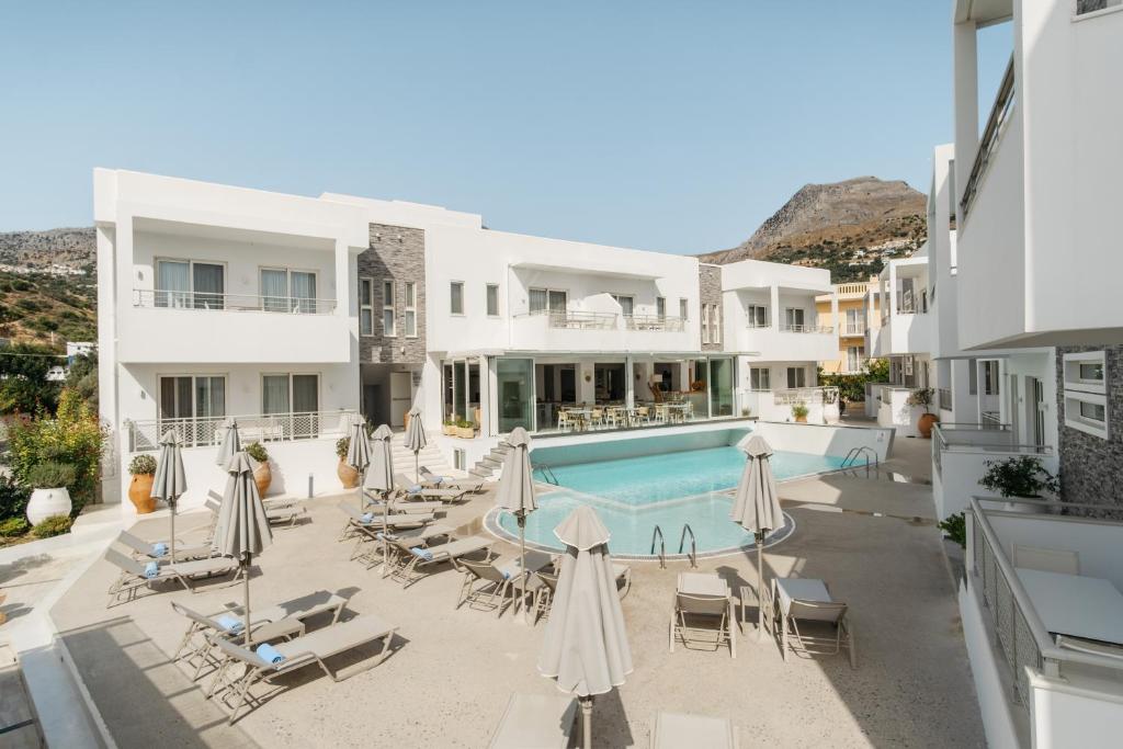 Bazén v ubytovaní Cyano Hotel alebo v jeho blízkosti