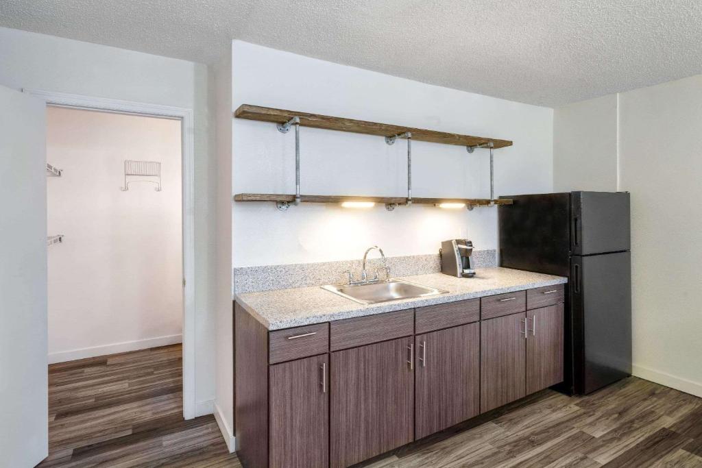 Hillside Crossing Nashville a Ramada by Wyndham - 