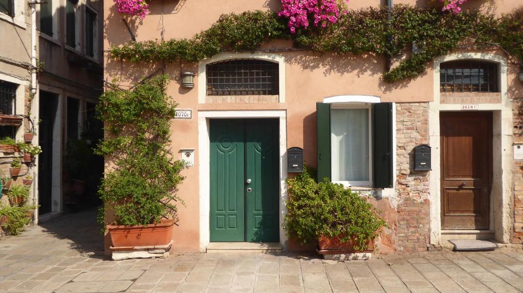 Sestiere Dorsoduro, a due passi da Zattere - Apartamento De Dos Dormitorios